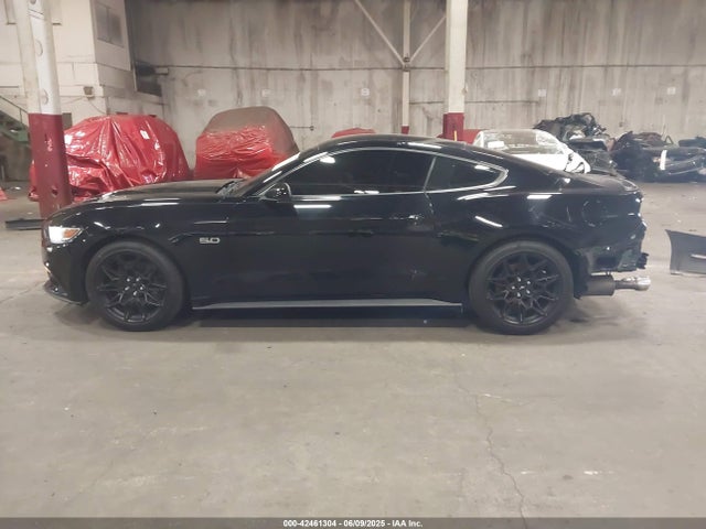 Ford 5.0l 4v premium fuel 2017 1FA6P8CF8H5211150 Image 15