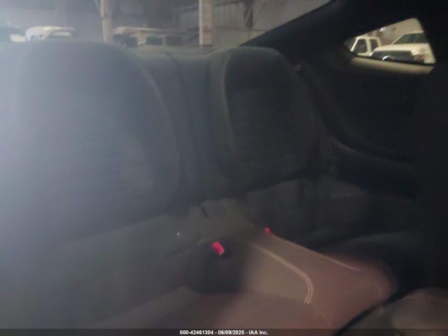 Ford 5.0l 4v premium fuel 2017 1FA6P8CF8H5211150 Image 8