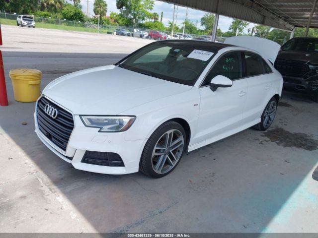 2018 AUDI A3 WAUGUGFFXJ1042689 Photo 1