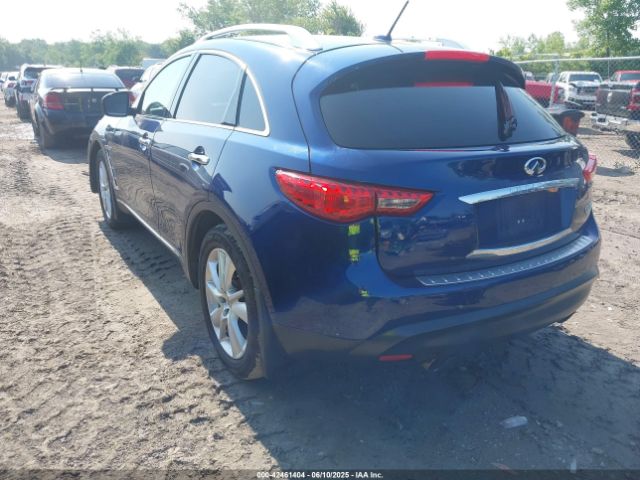 2016 INFINITI QX70 JN8CS1MW5GM750920 Photo 2