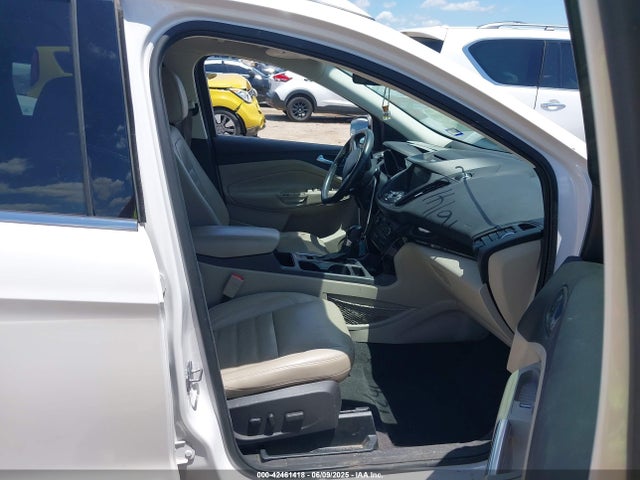 1FMCU0J97HUE94520 Ford 2017