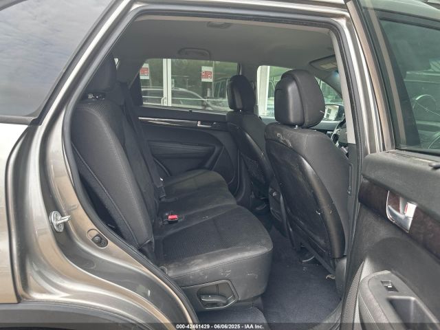 5XYKT4A68EG429673 KIA SORENTO LX