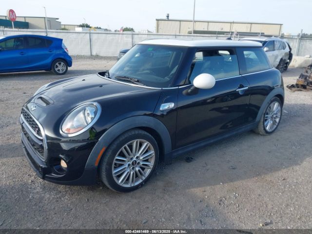 2016 MINI HARDTOP WMWXP7C53G2A42932 Photo 1