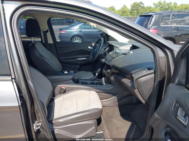 1FMCU0GD5HUB00721 Ford ESCAPE SE
