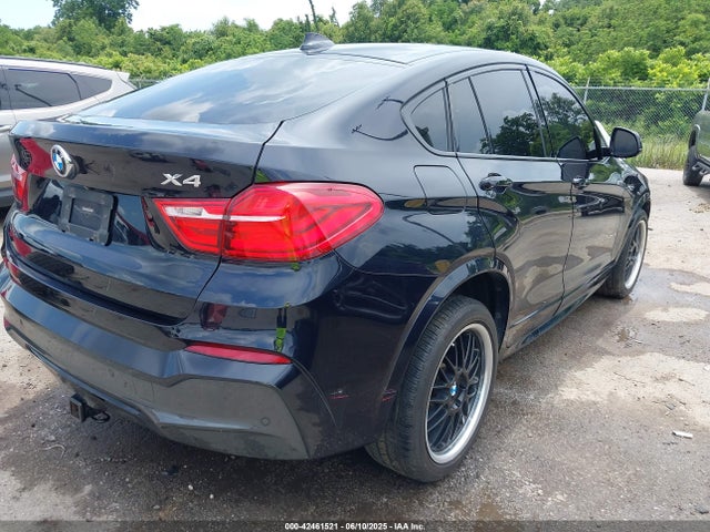 2018 BMW X4 5UXXW3C55J0Z60677 Photo 3