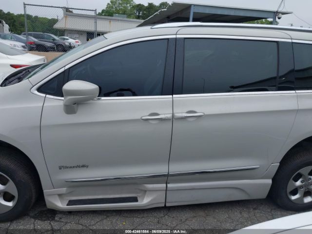 2C4RC1EG3HR720775 Chrysler Pacifica Touring-l Plus