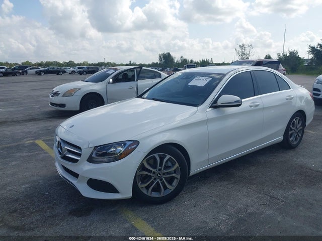 55SWF4JB8HU216366 Mercedes-Benz C 300 Luxury/sport