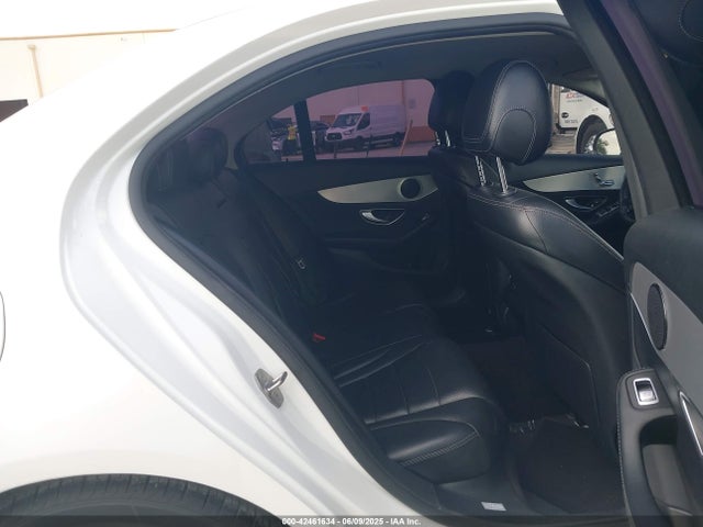 55SWF4JB8HU216366 Mercedes-Benz C 300 Luxury/sport