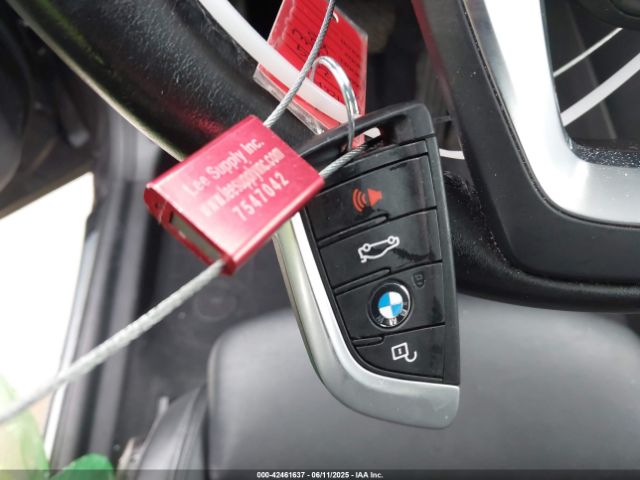 2019 BMW X3 5UXTR9C50KLE16678 Photo 10