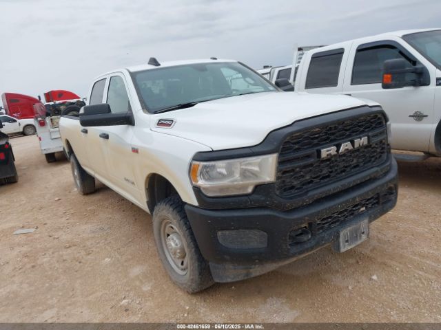 3C6UR5HJ7NG357784 RAM 2500 Tradesman  4x4 8' Box
