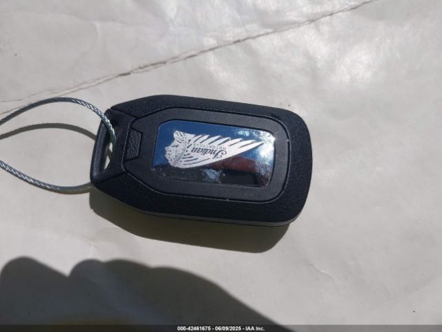 2023 INDIAN MOTORCYCLE CO. SPORT CHIEF 56KDSDBH8P3007562 Photo 10