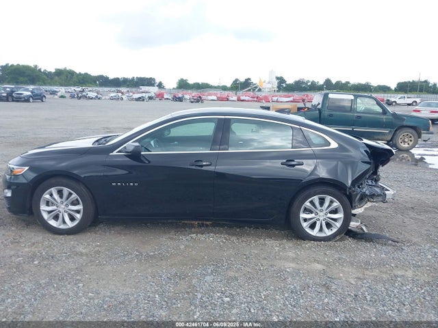 1G1ZD5ST8SF151662 Chevrolet Malibu Fwd 1lt
