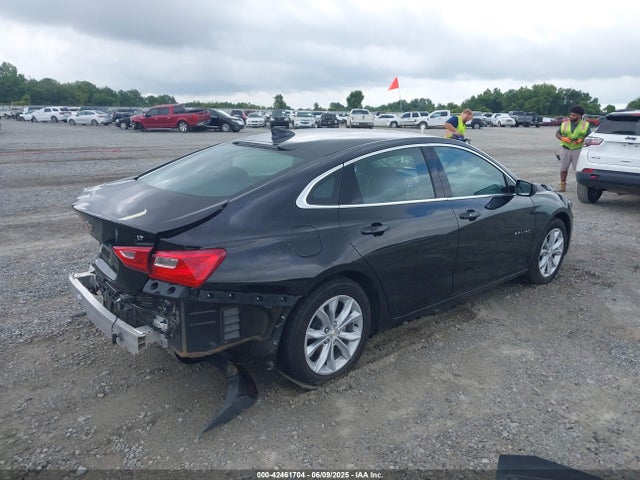 1G1ZD5ST8SF151662 Chevrolet Malibu Fwd 1lt