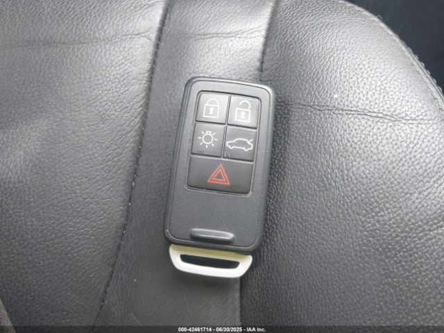 2017 VOLVO V60 YV140MEK6H1343947 Photo 10