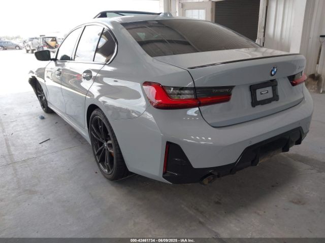 2023 BMW 330I 3MW69FF01P8D33427 Photo 2