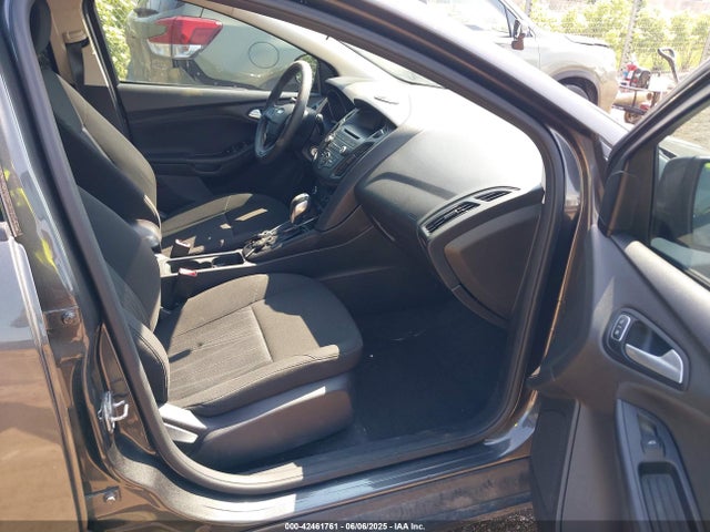 Ford FOCUS SE 2015 1FADP3K21FL325833 Image 5