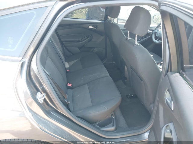 Ford FOCUS SE 2015 1FADP3K21FL325833 Image 8