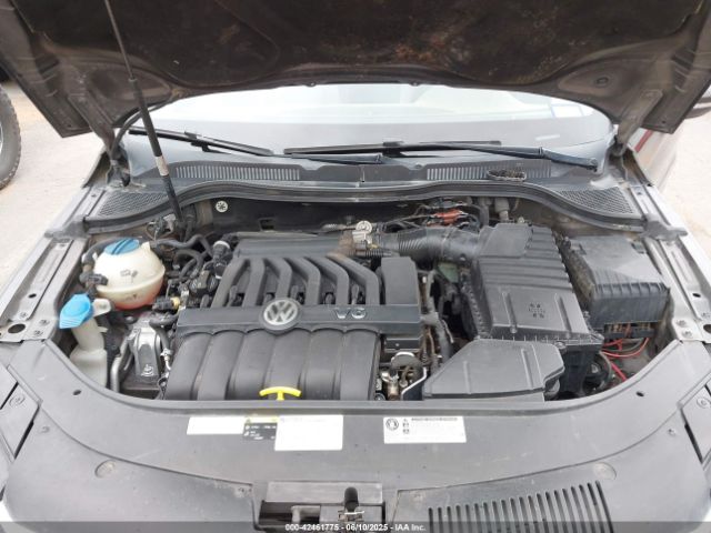 WVWGU7AN1EE518912 Volkswagen 2014