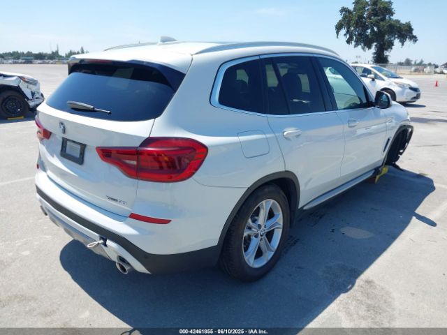 2020 BMW X3 5UXTY5C01L9C87817 Photo 3