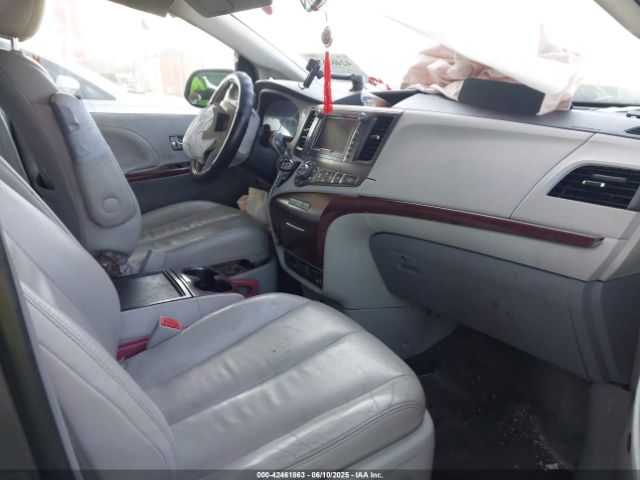 2014 TOYOTA SIENNA 5TDYK3DC8ES429829 Photo 4