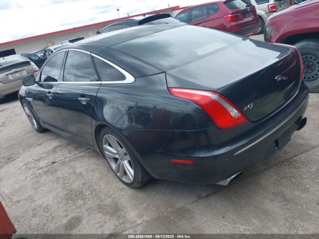 2012 JAGUAR XJ SAJWA1GE9CMV29475 Photo 2