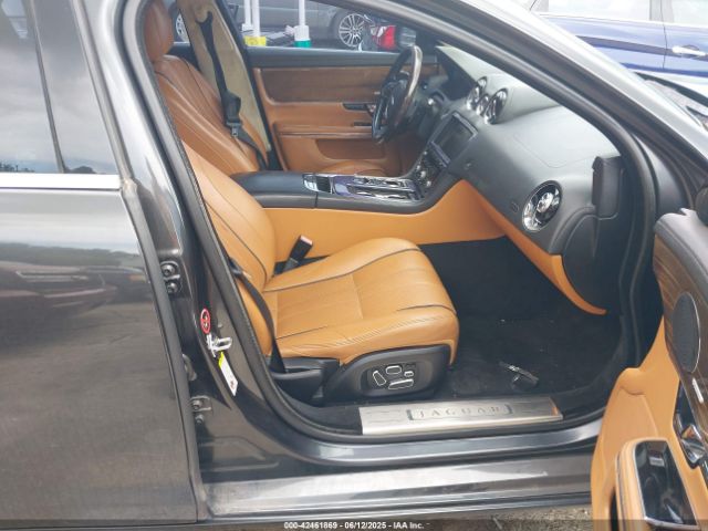 2012 JAGUAR XJ SAJWA1GE9CMV29475 Photo 4
