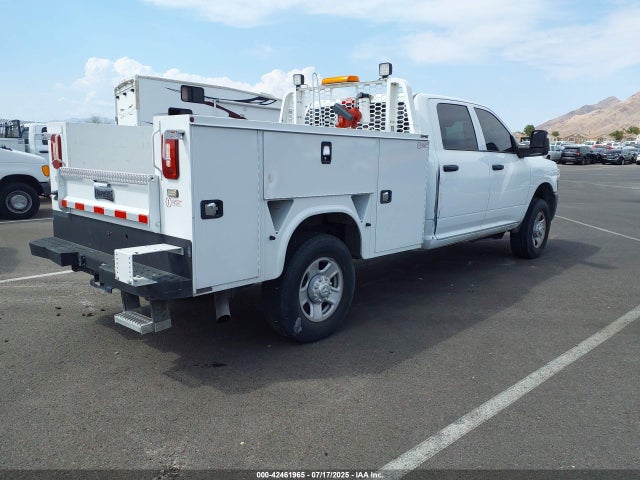 3C63R3GJ6PG541764 RAM 3500 Tradesman 4x4 8&#039; Box
