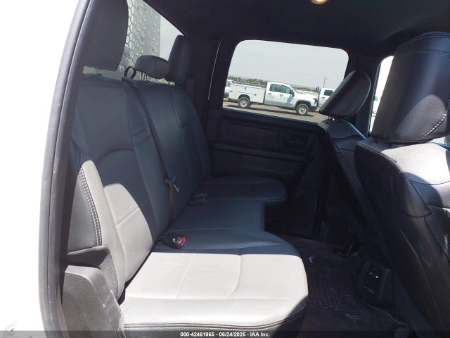 3C63R3GJ6PG541764 RAM 3500 Tradesman 4x4 8&#039; Box