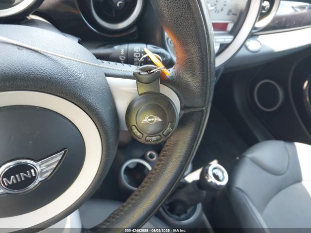 2009 MINI COOPER S WMWMF73529TX40576 Photo 10
