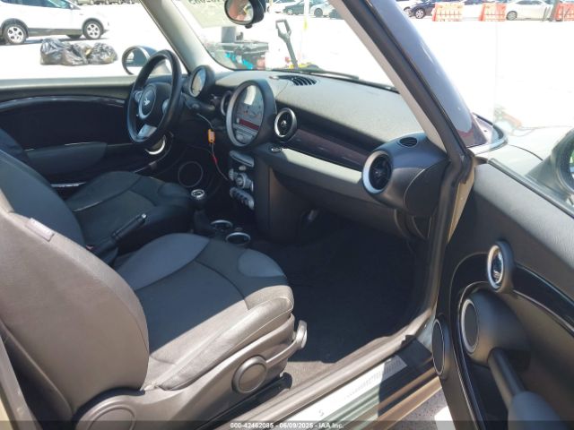 2009 MINI COOPER S WMWMF73529TX40576 Photo 4