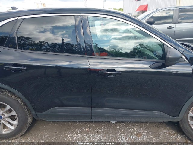 1FMCU9G6XNUB22778 Ford ESCAPE SE