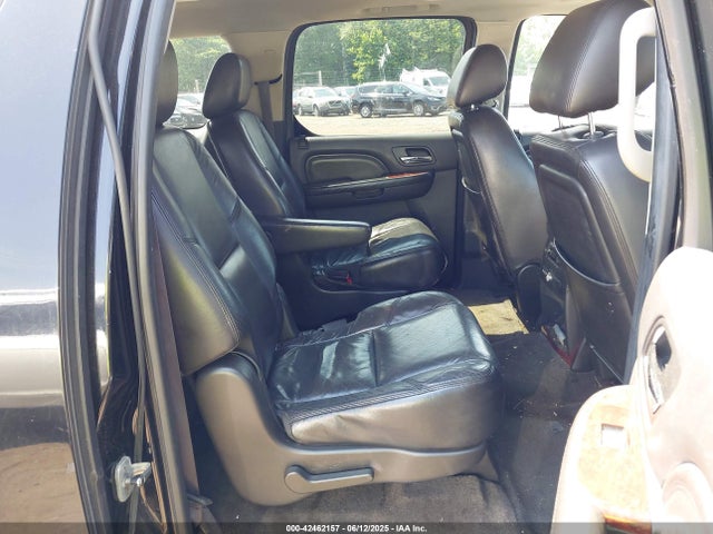 2011 CADILLAC ESCALADE ESV 1GYS4HEFXBR198426 Photo 7