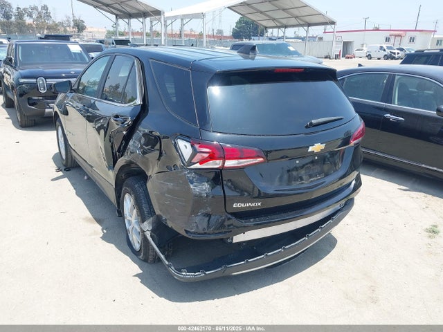 Chevrolet lyx 2022 3GNAXKEV5NL292486 Image 3