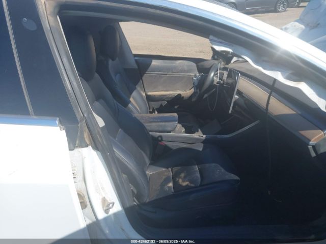 2018 TESLA MODEL 3 5YJ3E1EA0JF047926 Photo 4