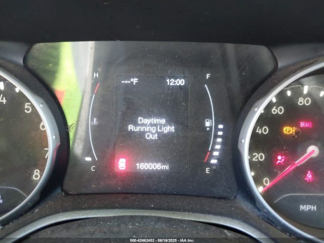 3C4NJCAB8HT668700 Jeep 2017
