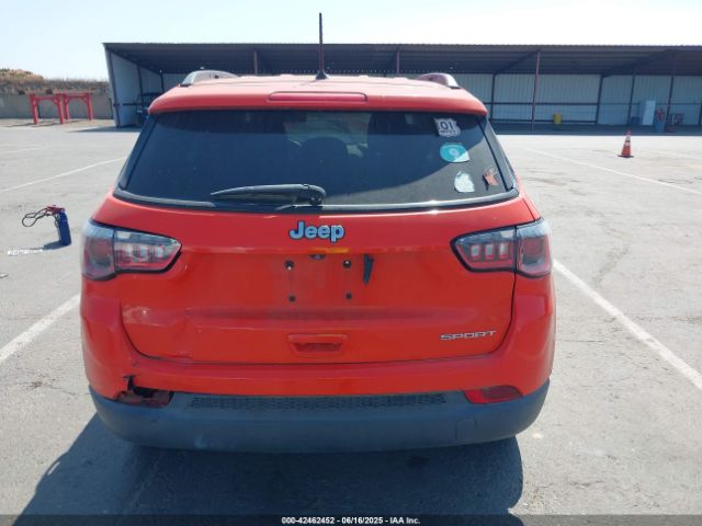 3C4NJCAB8HT668700 Jeep 2017