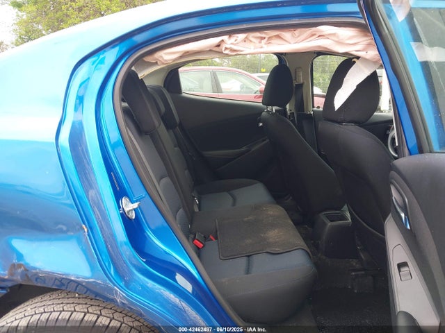 3MYDLBYV6HY177739 Toyota YARIS IA