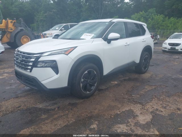 JN8BT3BBXSW412897 Nissan Rogue Sv Intelligent Awd