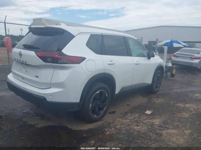 JN8BT3BBXSW412897 Nissan Rogue Sv Intelligent Awd