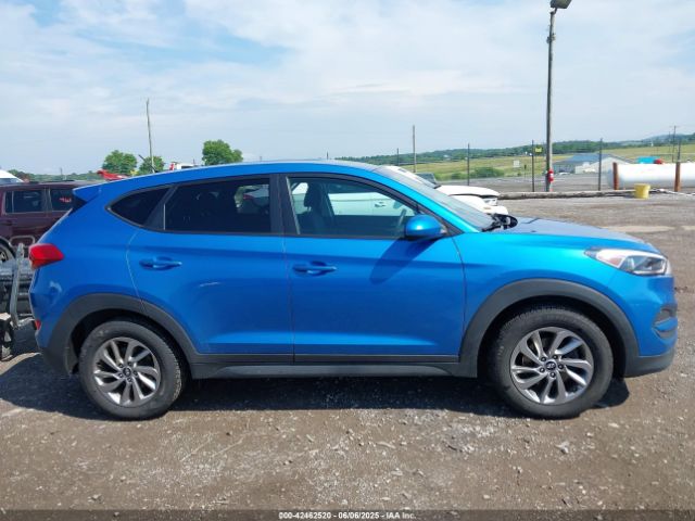 KM8J2CA44JU708646 Hyundai TUCSON SE