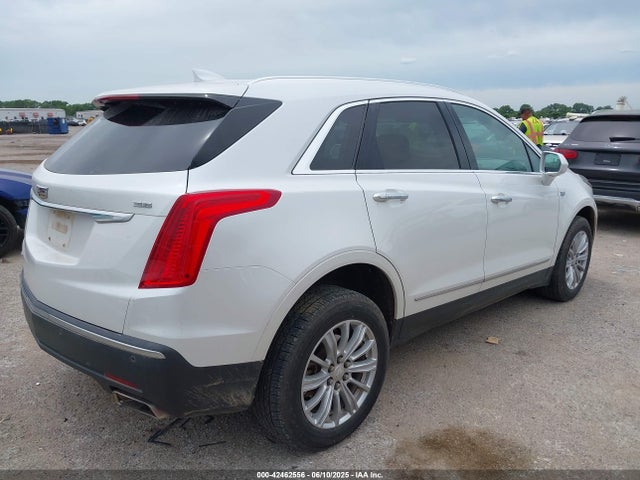 2017 CADILLAC XT5 1GYKNDRS5HZ194127 Photo 3