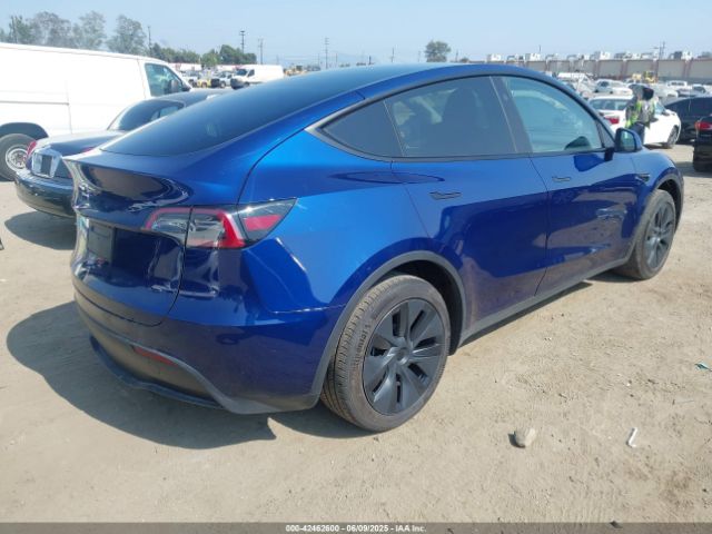 2024 TESLA MODEL Y 7SAYGDED2RF119770 Photo 3