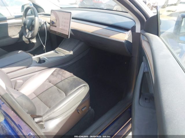 2024 TESLA MODEL Y 7SAYGDED2RF119770 Photo 4