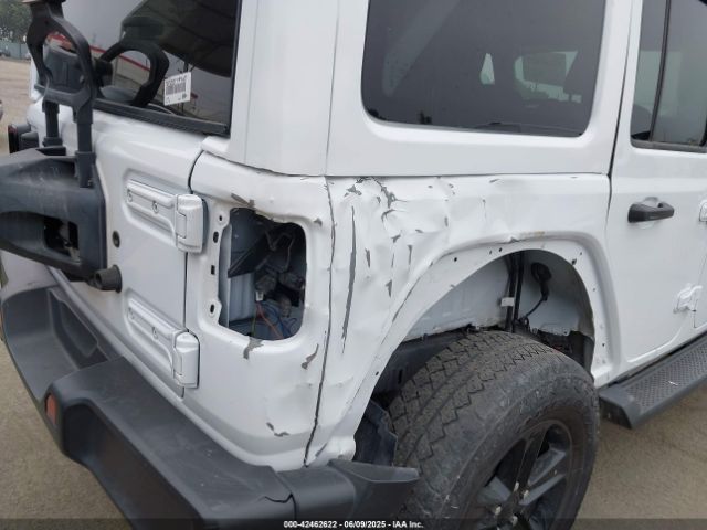 1C4HJXEG5PW581632 Jeep Wrangler 4-door Sahara Altitude 4x4
