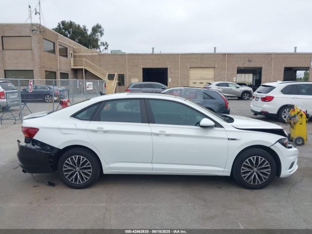 3VWE57BU1KM038656 Volkswagen 1.8 tsi