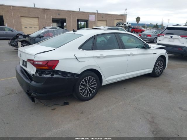 3VWE57BU1KM038656 Volkswagen 1.8 tsi