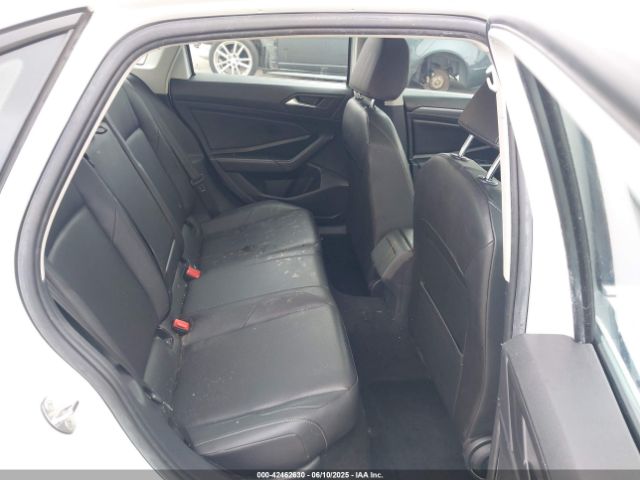 3VWE57BU1KM038656 Volkswagen 1.8 tsi