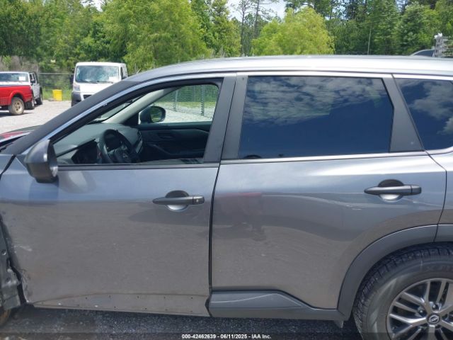 5N1BT3AB7RC694713 Nissan Rogue S Intelligent Awd