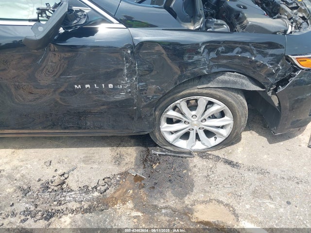 1G1ZD5STXSF125922 Chevrolet Malibu Fwd 1lt