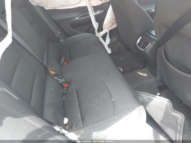 1G1ZD5STXSF125922 Chevrolet Malibu Fwd 1lt